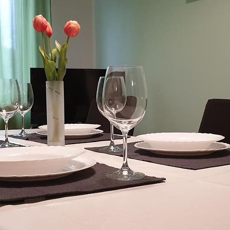 Lovely Apartment In Pomer Ngoại thất bức ảnh
